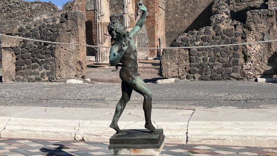 From Rome: Pompeii and Naples Day Trip by High-Speed Train - Itinerary