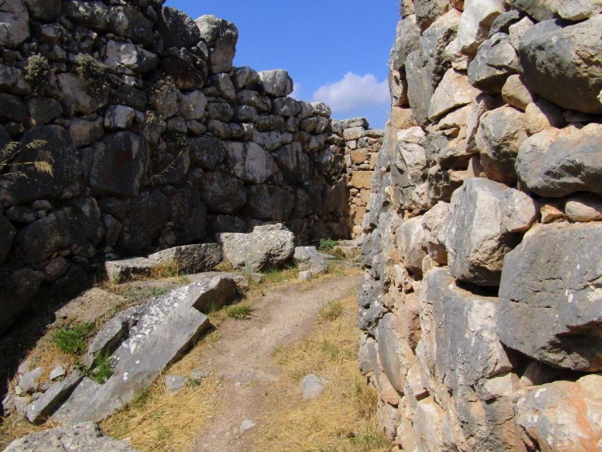 Mycenae: Audio Guide - Acropolis, Treasury of Atreus & Museum - Features of the Audio Guide