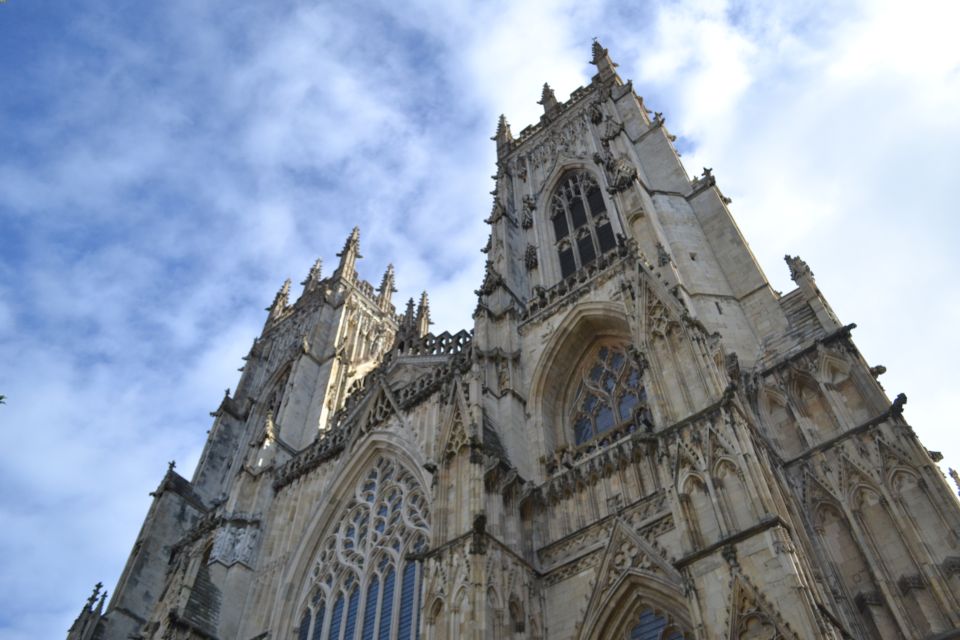 York: Smartphone Guide With Riddles and Discovery Walk - Experience Highlights