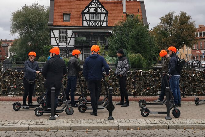 Electric Scooter Wroclaw: Old Town & Ostrów Tumski - Full Tour - Common questions