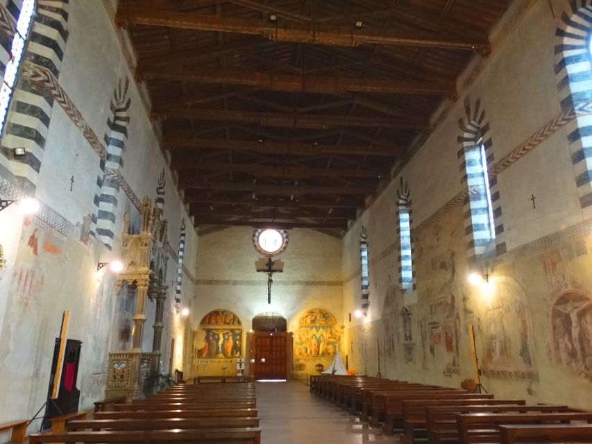 Arezzo: Guided Walking Tour With Piazza Grande - Basilica De San Francisco Tour