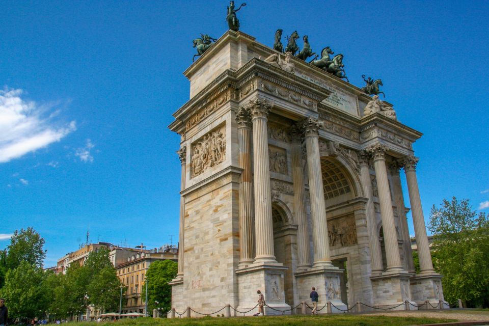 Milan: Private 4-Hour Walking Tour - Meeting Point