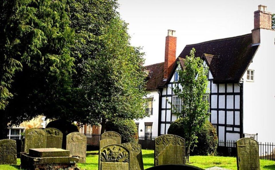 Newent: Ghost Tour - Activity Description