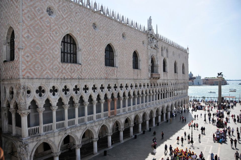 Venice: Doges Palace & Saint Marks Basilica Private Tour - Meeting Point and Directions