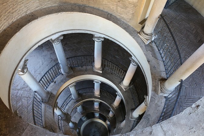 Early Private Tour at Vatican for Families - Last Words