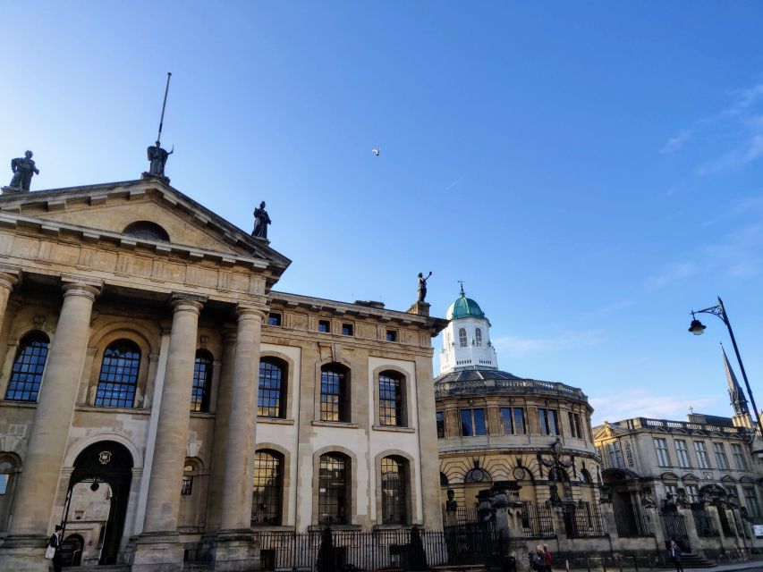 Oxfords Famous and Secret Wonders in Italian - Architectural Gems of Radcliffe Square