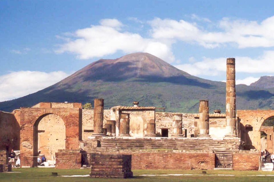 From Rome: Small-Group Pompeii & Naples Day Tour With Lunch - Common questions