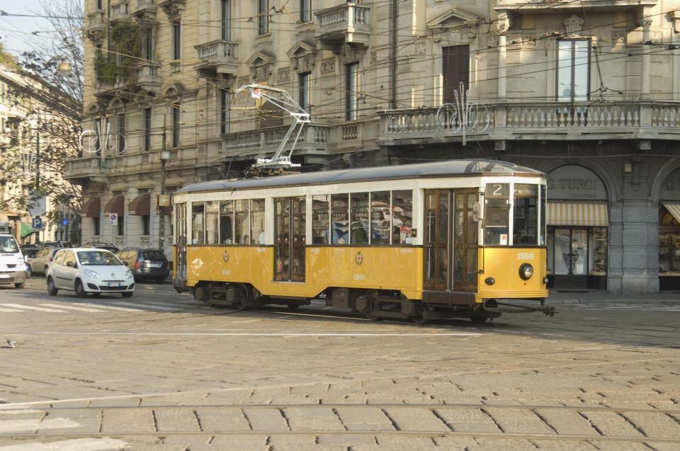 Milan: City Center Highlights Historical Tram Tour - Highlights and Inclusions