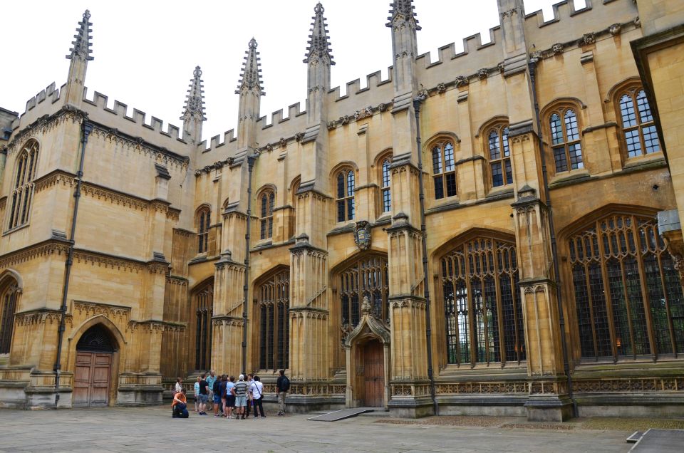 Oxford: Explore Oxford University and City With Alumni Guide - Common questions