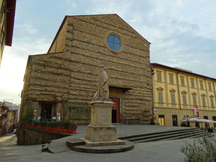 Arezzo: Guided Walking Tour With Piazza Grande - Common questions