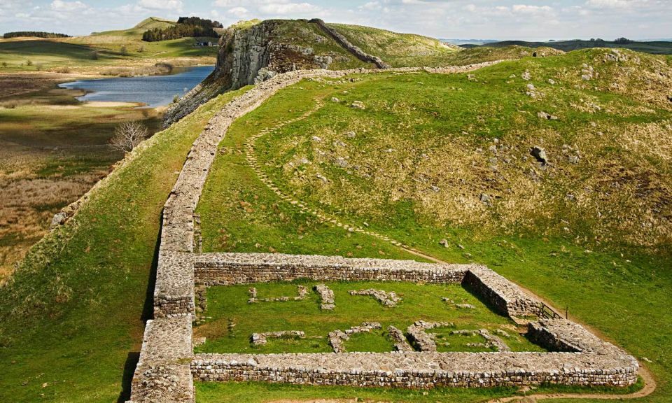 Edinburgh: Tour of Rosslyn Chapel and Hadrian's Wall - Common questions