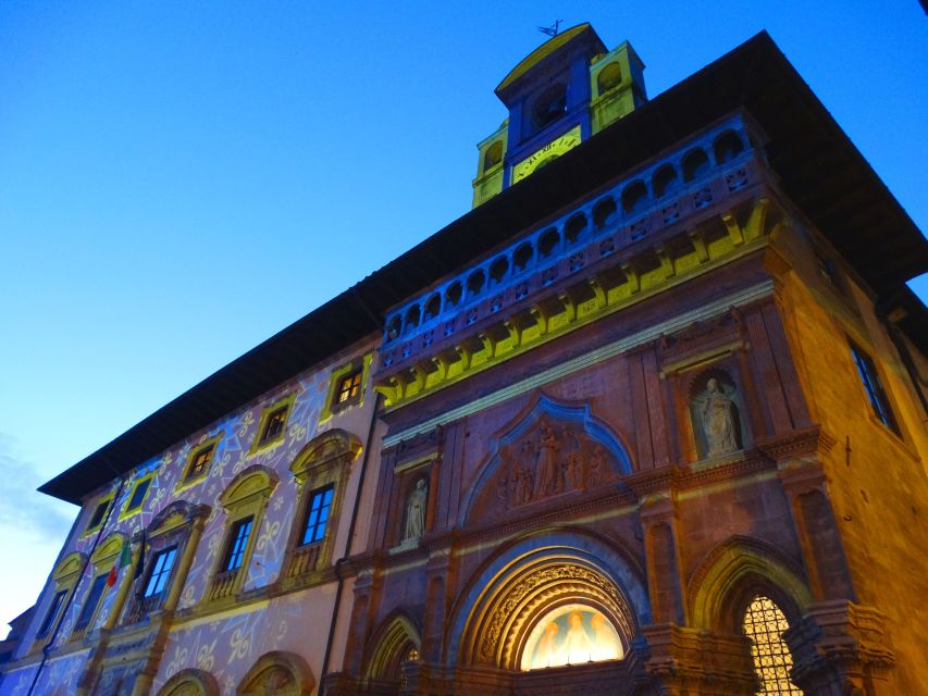 Arezzo: Guided Walking Tour With Piazza Grande - Key Points