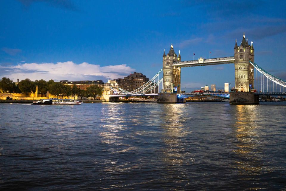 London: Uber Boat by Thames Clippers Hop-On Hop-Off Pass - Key Points