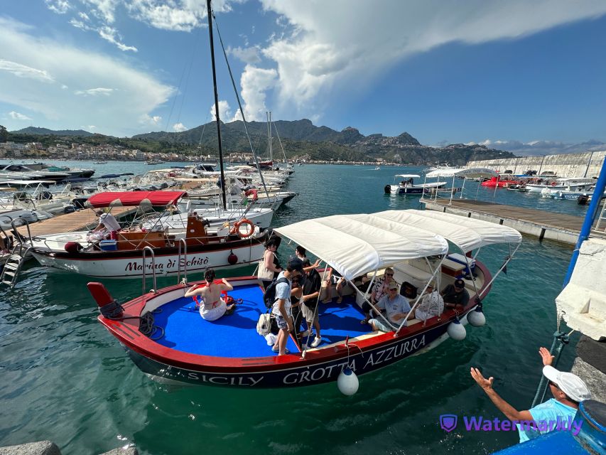 Private Tour of Etna and Taormina Boat Tour With Tasting - Key Points