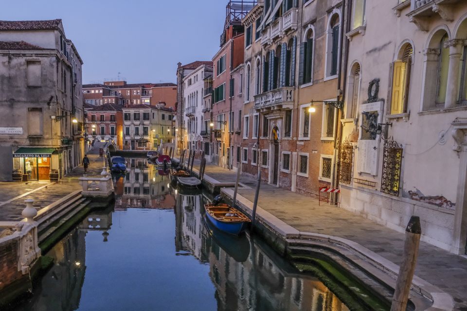 Venice: 2-hour Photo Walk - Key Points