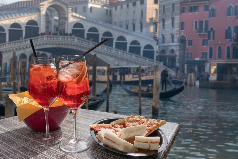 Venice: Private Walking Tour With Local Food & Wine Tasting - Key Points