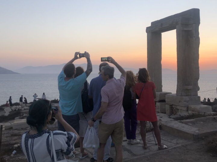 Naxos: Old Town, Castle & Portara Guided Sunset Tour