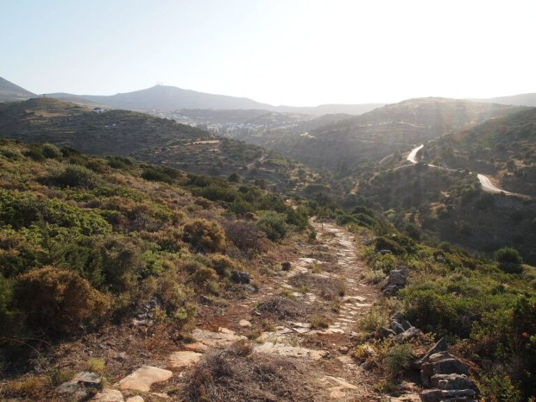 Paros: Self-Guided Audio Tour Along Old Byzantine Trail