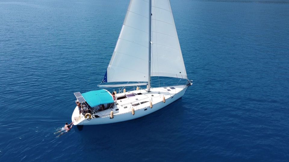 Gouvia: Corfu Island Sailing Trip With Lunch and Soft Drinks - Language and Group Size