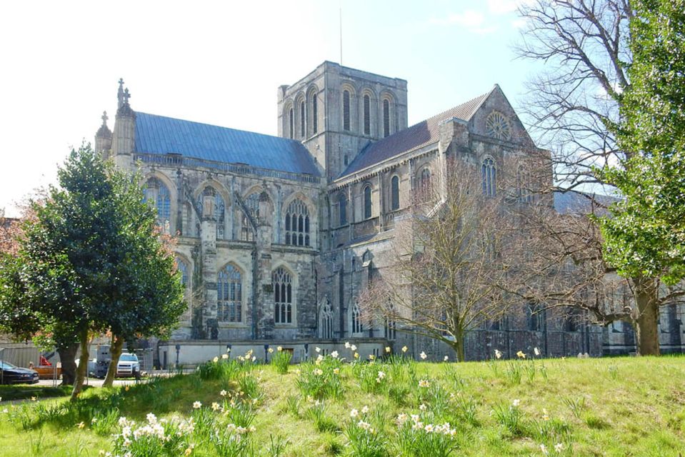 Winchester: Smartphone Self-Guided Heritage Walks - Experience Highlights