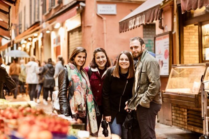 Bologna: Eat and Drink Like a Local Food Tour - Inclusions