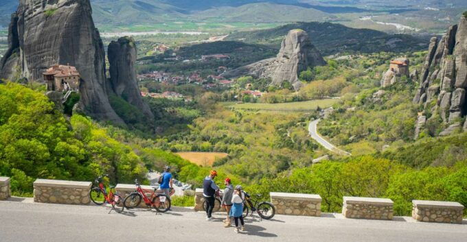 Meteora and Neanderthal Cave Morning Tour - Tour Highlights