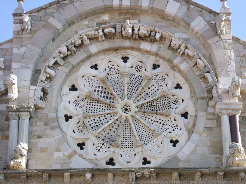 Troia Walking Tour: Apulian Romanesque Architecture - Cathedral Exploration