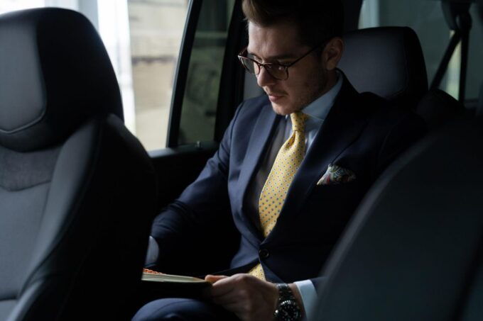 Private Transfer: From Bloomsbury to London Heathrow Airport - Meet and Greet Service