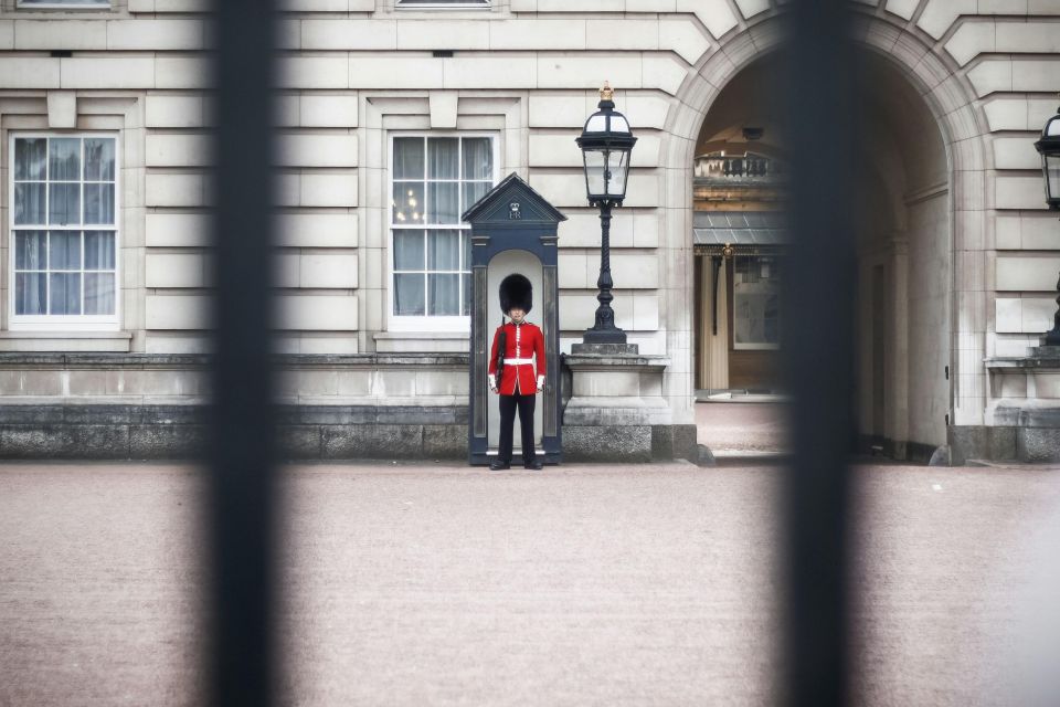 London: Unique Royal Westminster Tour Without The Crowds - Meeting Point