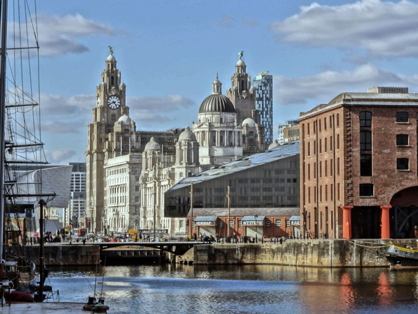 Liverpool in a Nutshell a Self-Guided Audio Tour in English - Directions