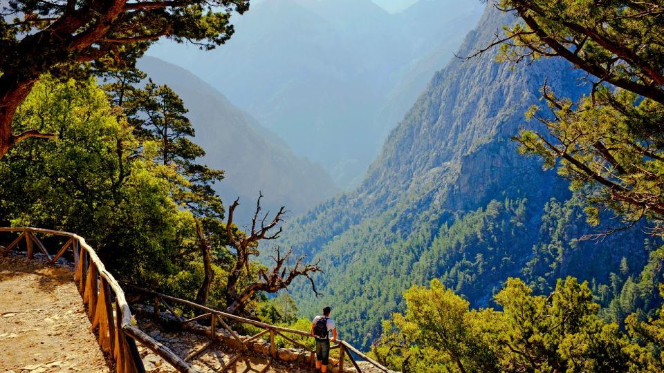 Heraklion: Samaria Gorge Guided Hiking Day Tour - Key Points