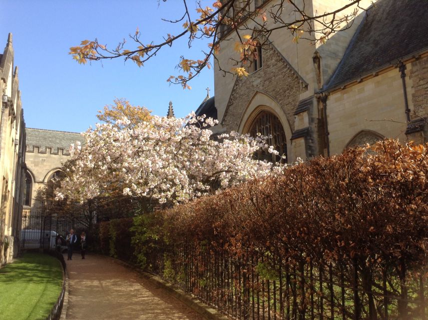 Oxford: Morse/Lewis and Endeavour Walking Tour - Tour Details