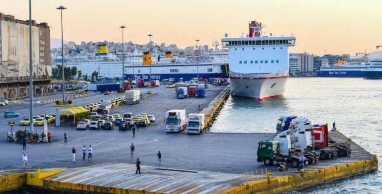 Athens: Athens Airport to Piraeus Port Private Transfer