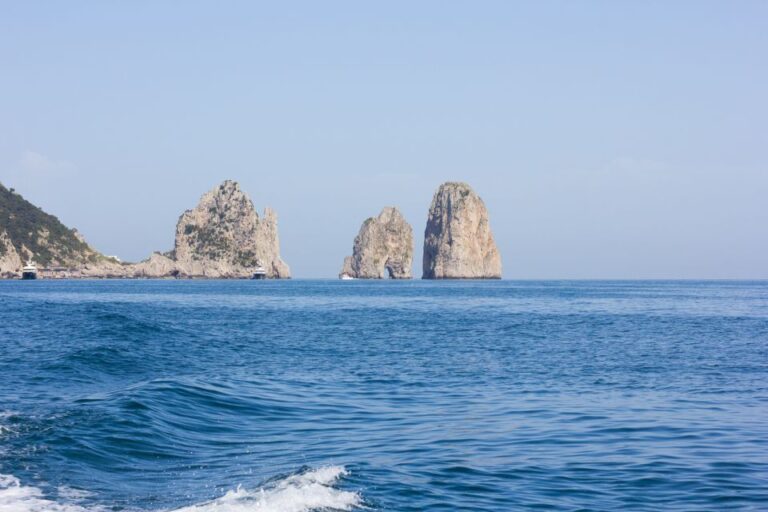 Capri: Private Island Boat Tour for Couples