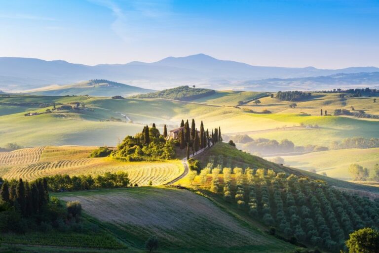 Florence: Val Dorcia Private Chauffeur-Driven Tour