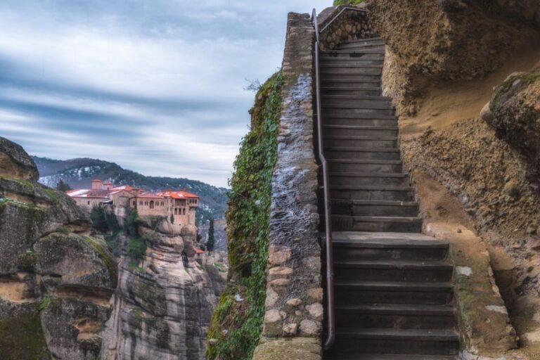 Kalambaka: Varlaam Monastery Self-Guided Walking Audio Tour