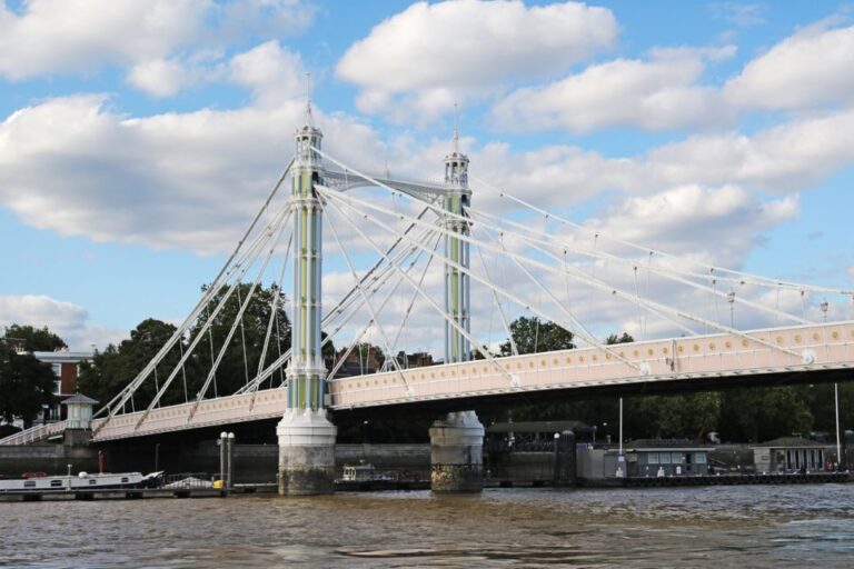 London: Westminster to Kew River Thames Cruise