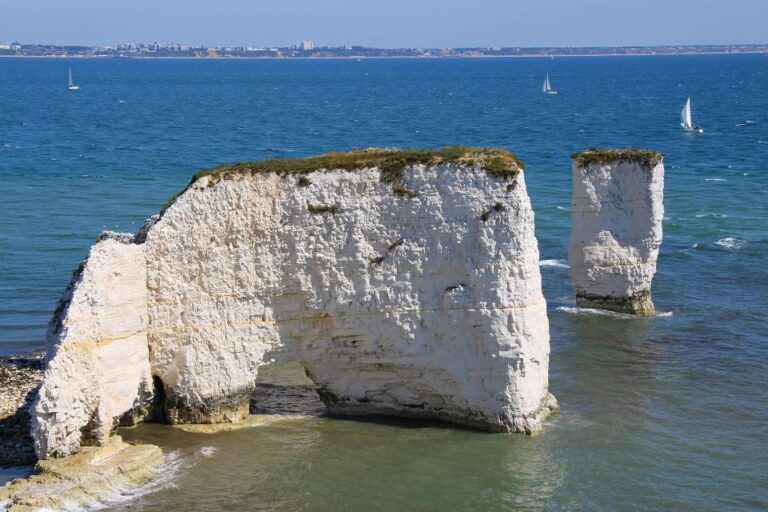 Poole: Harbor Dinner Cruise With Traditional Fish and Chips