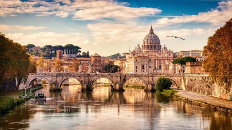 Rome Highlights Tour With Pizza and Gelato (Max 8 People)