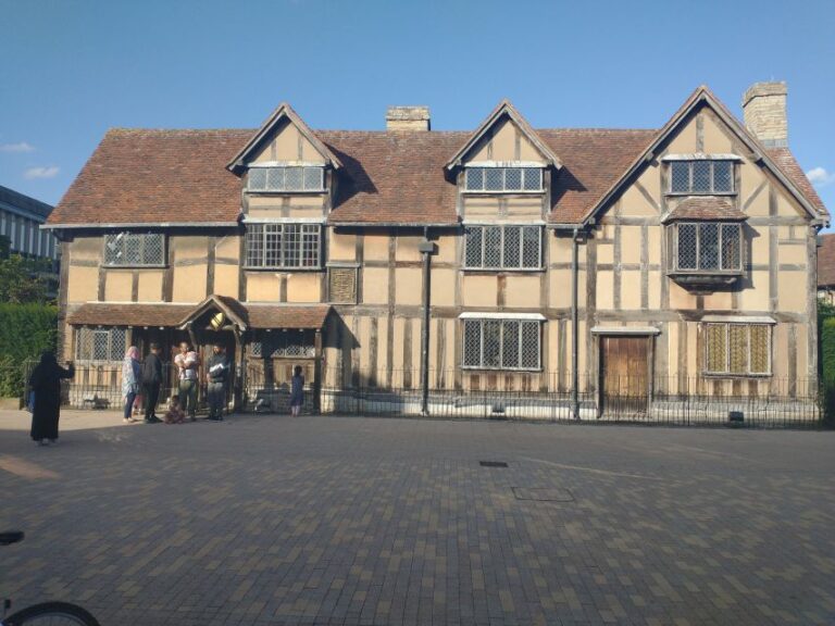 Stratford-Upon-Avon: Historical Walking Tour