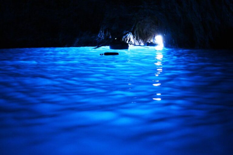 Tour of the Blue Grotto