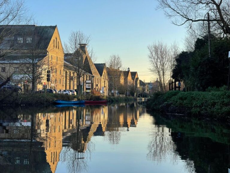 Whoosh Explore Canoe Club: River Stort Canoe Tours