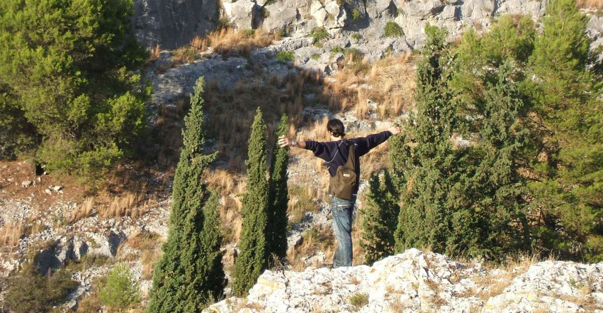 Gravina in Puglia James Bond 007 Guided Walking Tour - Experience Highlights