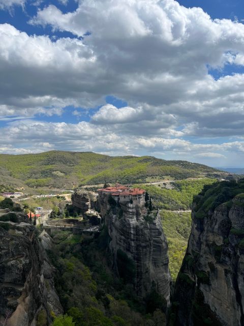 Kalambaka: Meteora Private Guided Tour With Local Guide - Experience