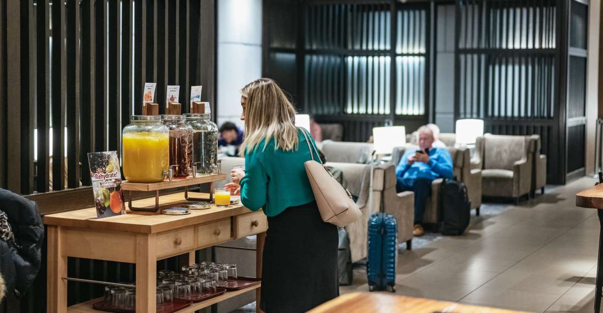 LHR London Heathrow Airport: Plaza Premium Lounge - Booking Details