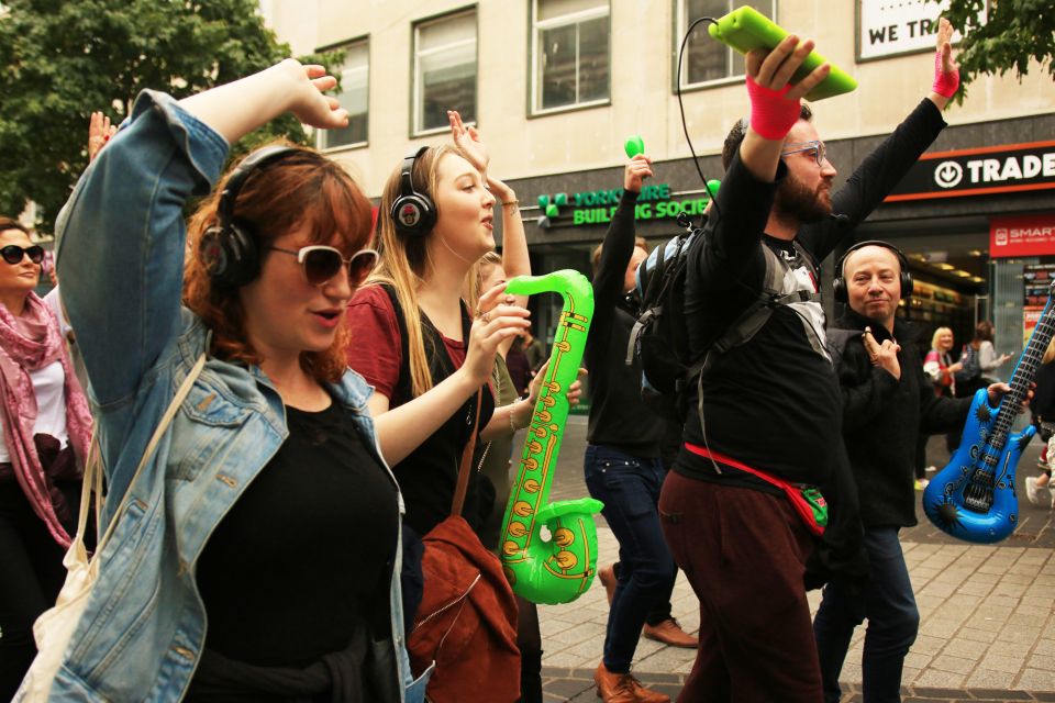 Liverpool: Silent Disco Adventure Tour - Features