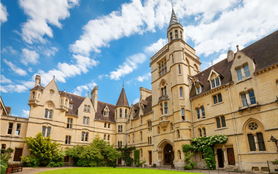 Oxford: Famous Alumni Outdoor Escape Game - Highlights and Description