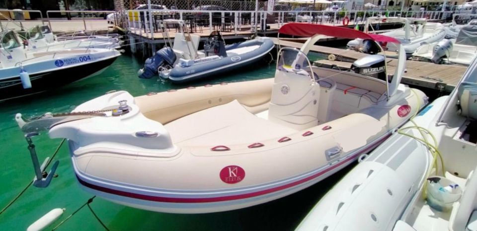 Rental of a Rubber Boat With a Nautical License - Boat Description