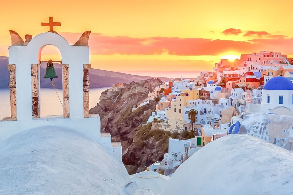 Santorini: Traditional Sightseeing Bus Tour With Oia Sunset - Language Options and Pickup