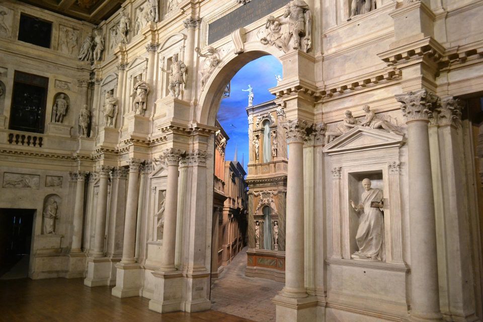 Vicenza Private Walking Tour - Tour Highlights